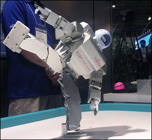 Японияда роботлар ўртасида сумо мусобақаси бўлиб ўтди (Видео)