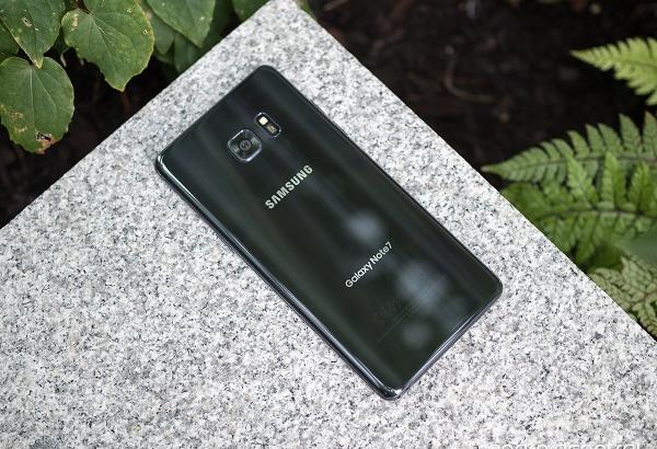 Samsung сентябрь охиригача Galaxy Note7 смартфонларини фаолсизлантиради