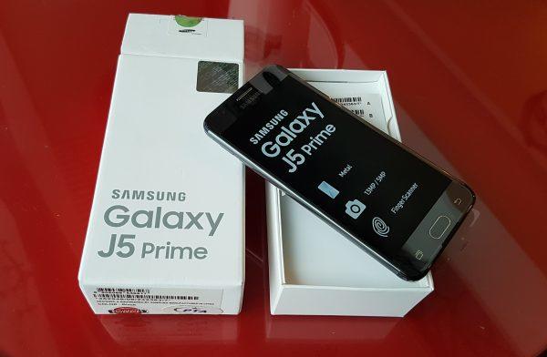 Eng arzon Samsung Galaxy J smartfonlari – plastik karta orqali kreditga!