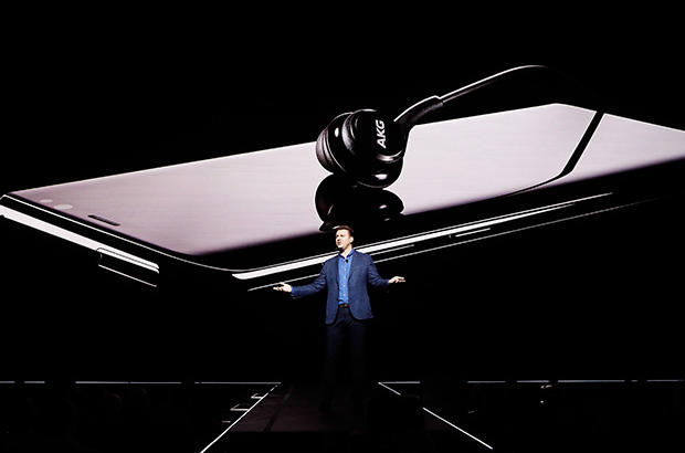 Galaxy S8: мобил технологиядаги сўнгги 12 инновация