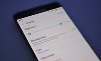 Android 7.0 версиясига янгиланган Samsung Galaxy S7 ва S7 Edge’да кўк нур фильтри пайдо бўлади