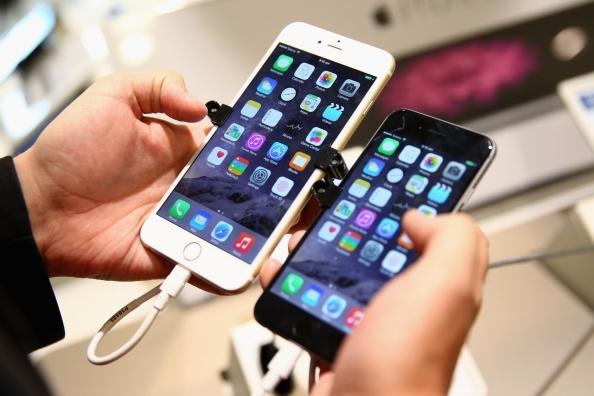 Terabayt Daily: «Малика» савдо марказида iPhone нархлари, Samsung Galaxy S8 учун батарея тайёрлайдиган Murata, cовуқдан қўрқмайдиган 9 смартфон, нархи ошкор бўлган Huawei P10 ва бошқалар