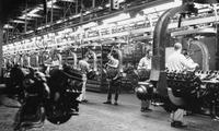 2 декабрь – Ford компанияси биринчи конвейерни ишга туширган сана