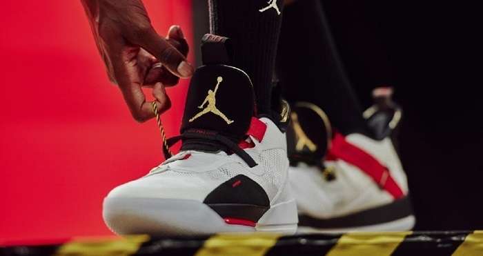 Nike янги Jordan кроссовкасини намойиш қилди: боғичи автоматик тарзда боғланади