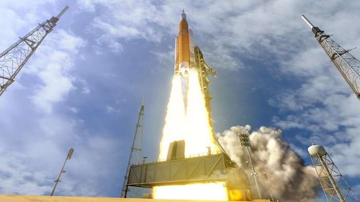 Boing NASA uchun raketa ishlab chiqarish loyihasini barbod qildi