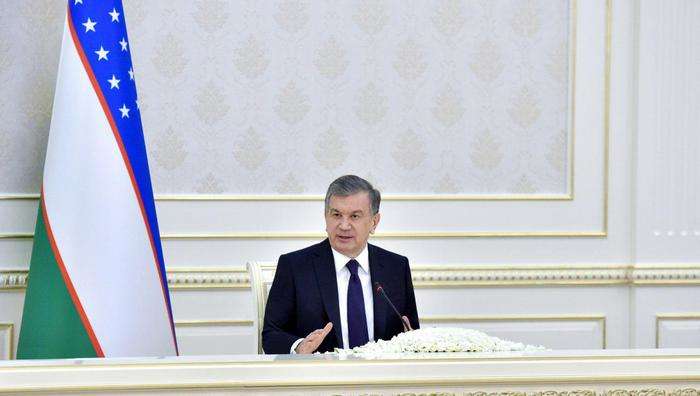 Prezident Shavkat Mirziyoyev O‘zbekiston maktablaridagi internet tezligini tanqid qildi