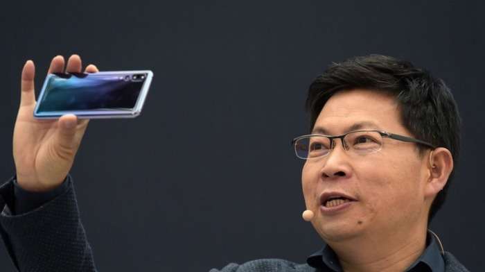 Xiaomi провокациясига Huawei жавоби: «Биздан фақат ўзимизгина ўзиб кета оламиз!»