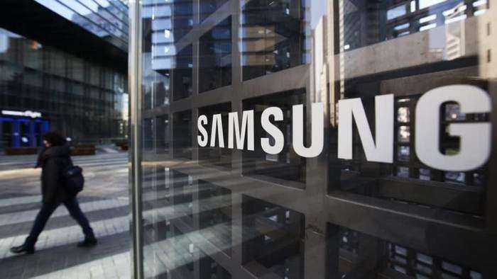 Samsung смартфон бозорида Apple’ни четга суриб қўйди