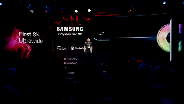 Samsung дунёдаги илк 8К ултра-кенг ўйин мониторини устида ишламоқда